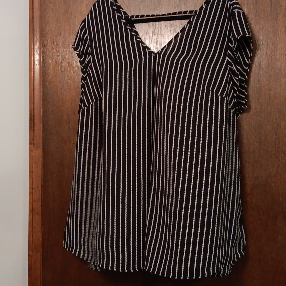 Plus size 3x black top blouse DR2